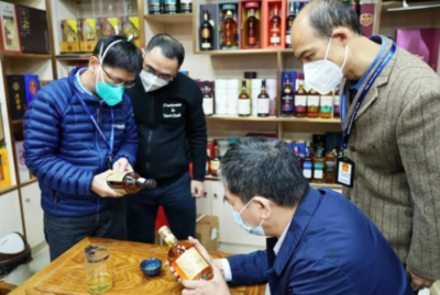 第三季“九號查酒”行動圓滿收官，現場查扣一批假冒“茅臺1935”，強化酒類市場監管